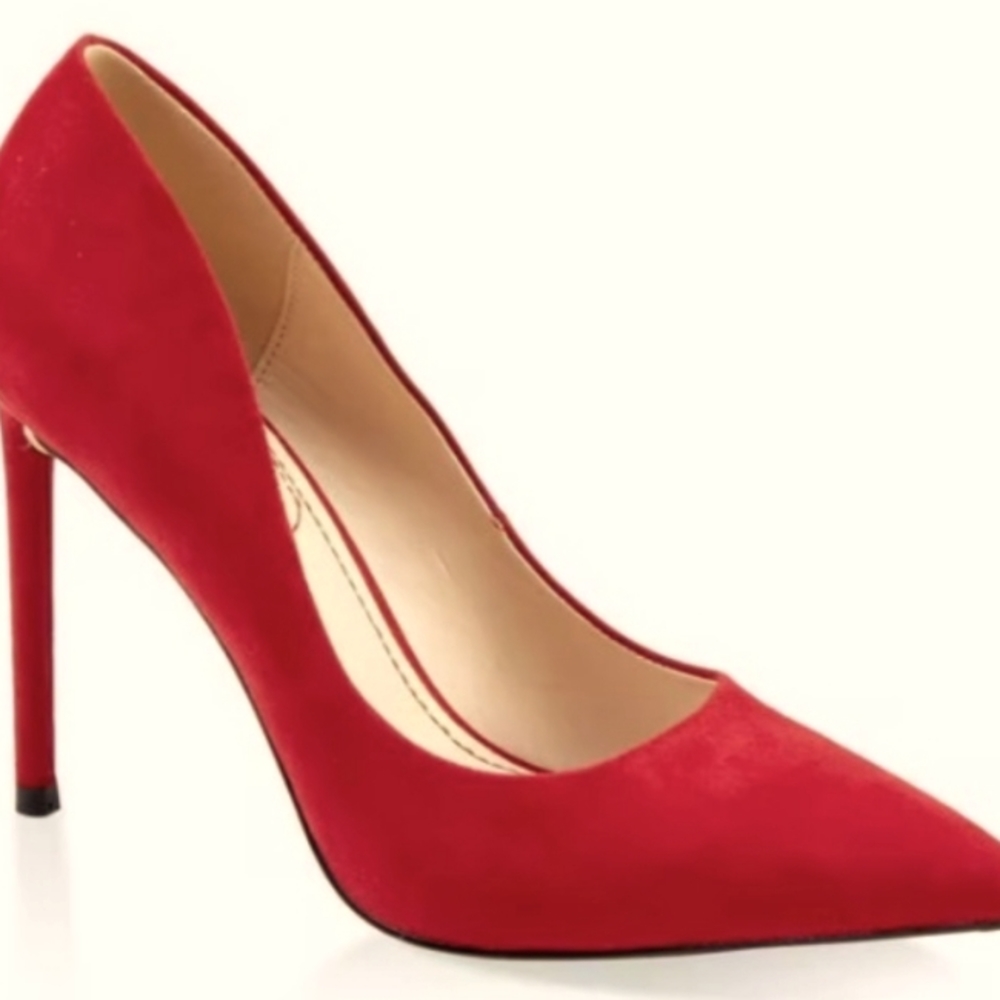 Red heels (could use light fabric cleaning)